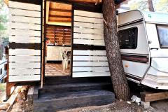 Karavan 4