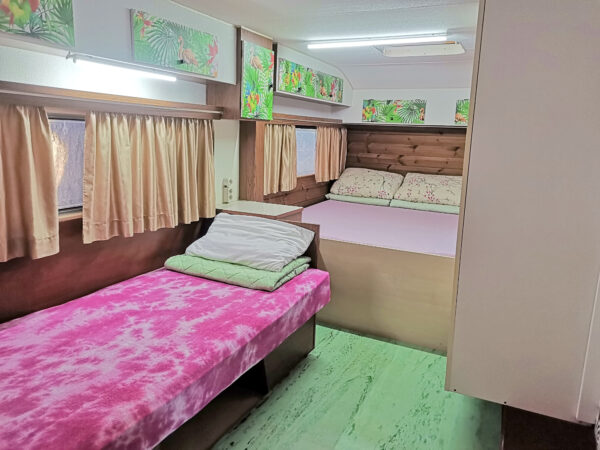 Karavan 2 - Image 10