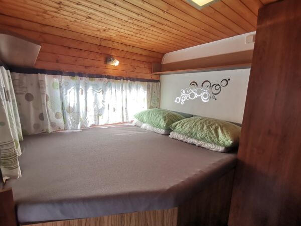 Karavan 1 - Image 14