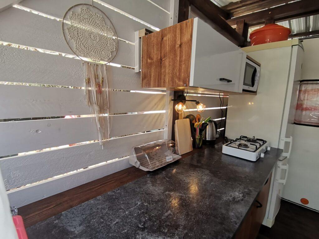 Karavan 3 - terasa s kuchyní